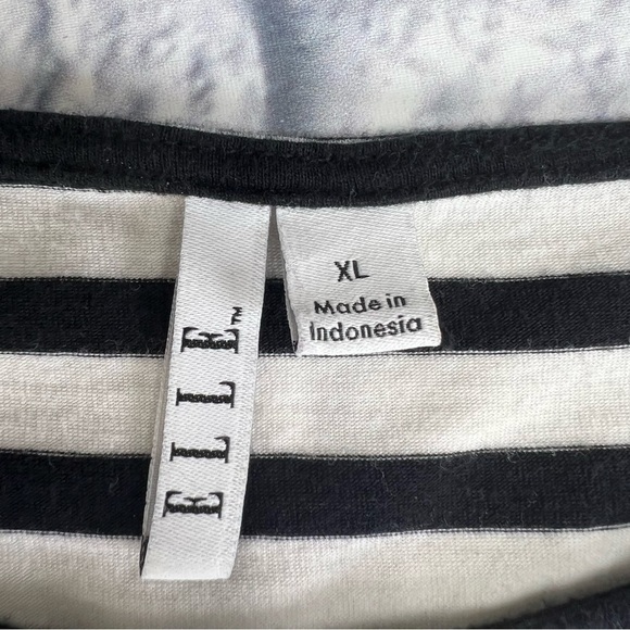 Elle peplum stripped lace shirt size XL - Picture 14 of 14